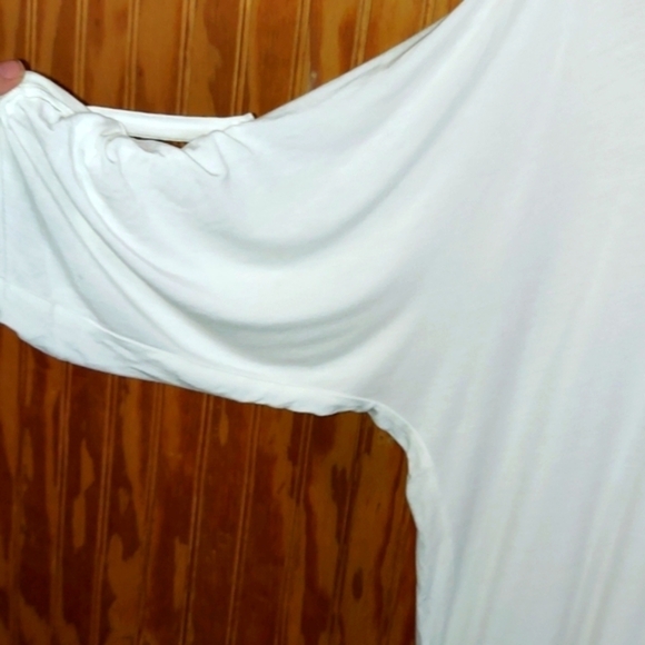 Calvin Klein - Picture 2 of 6